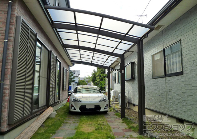 静岡県藤枝市のLIXIL リクシル（トステム）のカーポート カーブポートシグマIII 延長 積雪〜20?対応 施工例