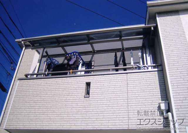 埼玉県川越市ののバルコニー・ベランダ屋根 プレシオステラス R型 屋根タイプ 単体 積雪〜20cm対応 施工例