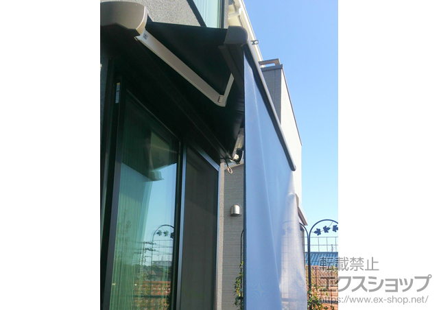 神奈川県横浜市のLIXIL リクシル（トステム）のオーニング・日よけ 彩風CR型 手動式 施工例