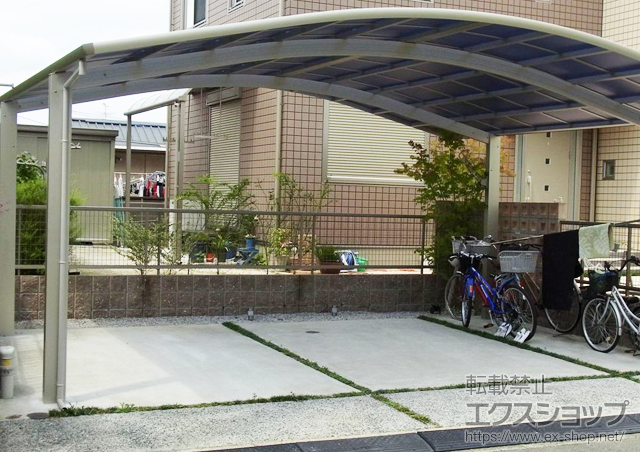 福岡県大野城市ののカーポート レイナツインポート 積雪〜20cm対応＋収納式物干しセット2型 施工例