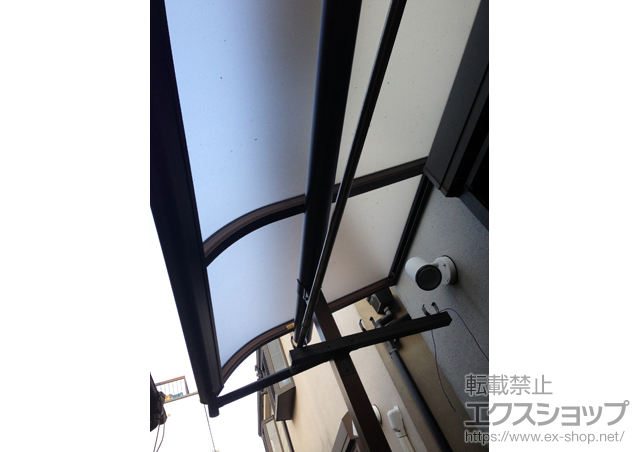 東京都荒川区ののバルコニー・ベランダ屋根 プレシオステラス R型 屋根タイプ 連棟 積雪〜20?対応 施工例