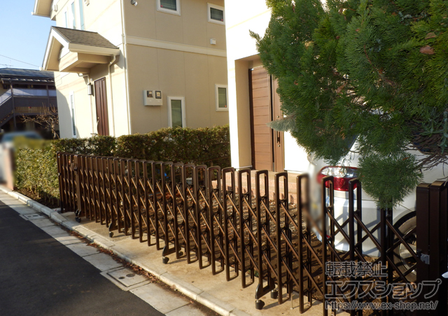 東京都杉並区ののカーゲート レイオス1型 ノンレール 両開き親子10-54W 施工例