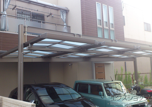 大阪府大阪市のLIXIL リクシル（トステム）の マルチスクエア フラット屋根 施工例