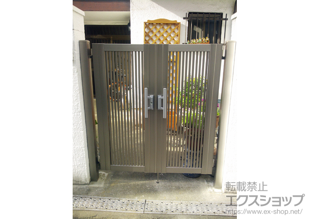 大阪府大阪市のの門扉 シャレオR2型門扉 両開き 柱使用 施工例