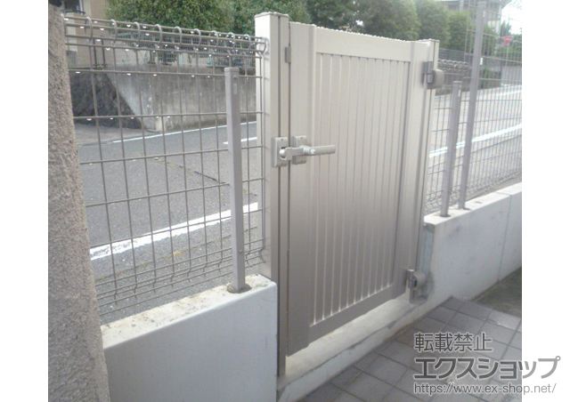 福岡県福岡市東区のの門扉 エクスライン門扉6型 片開き 門柱仕様 施工例