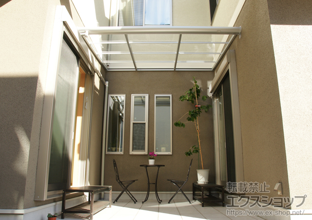 神奈川県横浜市ののテラス屋根 メニーウェル F型 1階設置型 両袖納まり 積雪〜20cm対応 施工例