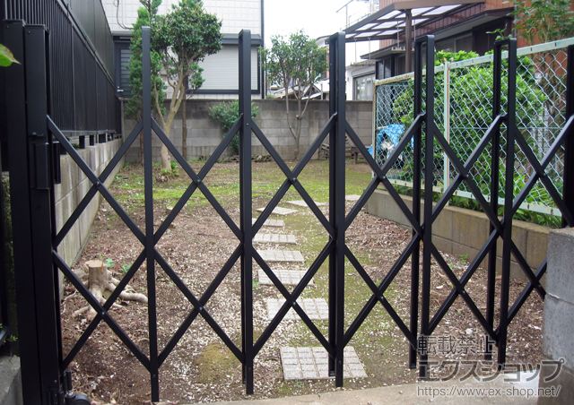 埼玉県さいたま市ののカーゲート トリップゲート PA型 ノンレール 片開き 施工例