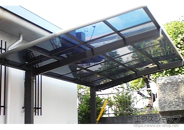 神奈川県伊勢原市のLIXIL リクシル（トステム）のカーポート カーブポートシグマIII 積雪〜20cm対応 施工例