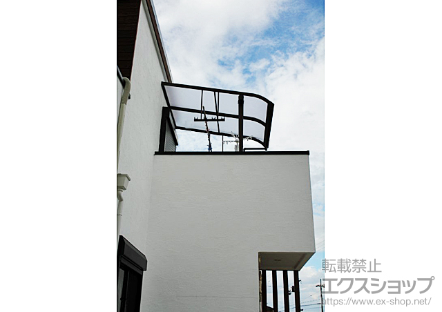 兵庫県尼崎市ののバルコニー・ベランダ屋根 プレシオステラス R型 屋根タイプ 単体 積雪〜20cm対応 施工例