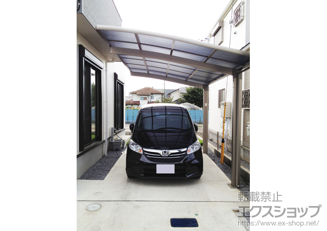 千葉県鎌ケ谷市のLIXIL リクシル（トステム）のカーポート カーブポートシグマIII 積雪〜20cm対応 施工例