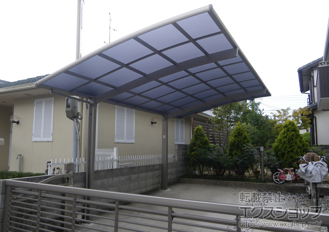 兵庫県川西市のLIXIL リクシル（トステム）のカーポート カーブポートシグマIII 積雪〜30cm対応 施工例