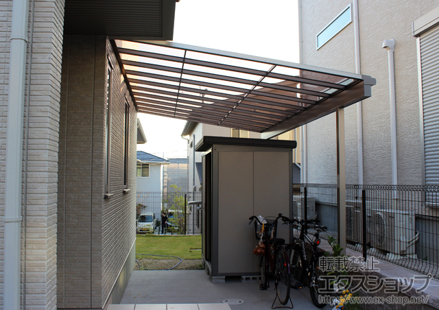 福岡県北九州市のLIXIL リクシル（トステム）のテラス屋根 ライザーテラスII F型 テラスタイプ 単体 積雪〜20cm対応 施工例