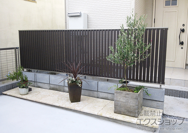 神奈川県相模原市緑区ののフェンス・柵 ライフモダンII B4型フェンス フリーポールタイプ 施工例