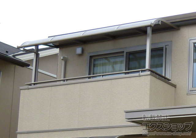 宮城県岩沼市のLIXIL リクシル（トステム）のバルコニー・ベランダ屋根 ライザーテラスII R型 屋根タイプ 単体 積雪〜20cm対応 施工例