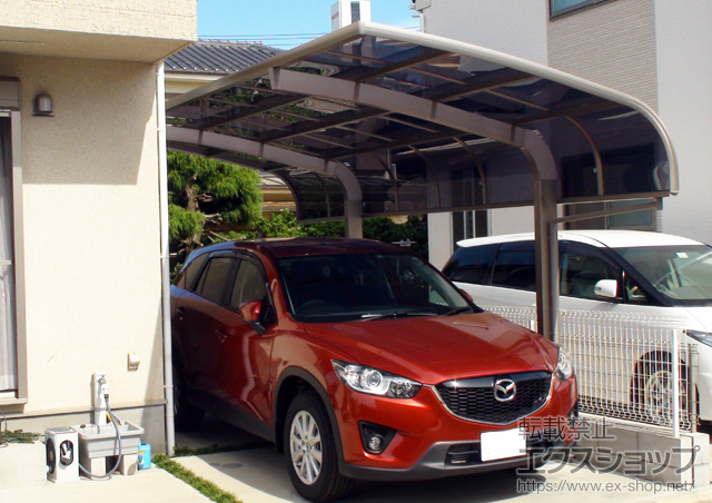 東京都府中市のLIXIL リクシル（トステム）のカーポート テールポートシグマIII 積雪〜30cm対応 施工例