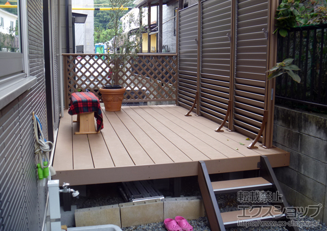 岡山県岡山市ののウッドデッキ、カーポート リコステージII +リコステージII ステップ2段+リコステージII ウッドパーティション+ リコステージII  デッキフェンス 施工例