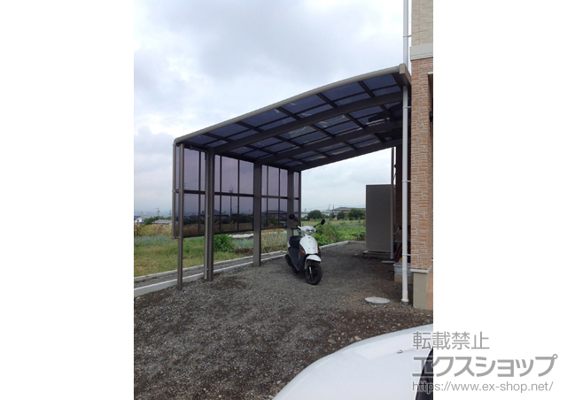 長野県松本市のLIXIL リクシル（トステム）のカーポート ルーフポートシグマIII 1500 積雪〜50cm対応＋サイドパネル 800+800 施工例