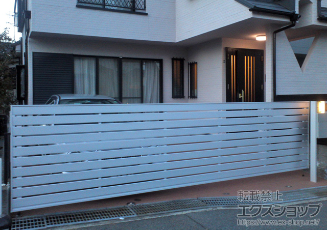 神奈川県横浜市ののカーゲート ワイドオーバードアS5型 電動式 施工例