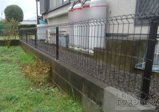 宮崎県都城市ののフェンス・柵 イーネットフェンス1F型 自由柱タイプ 施工例