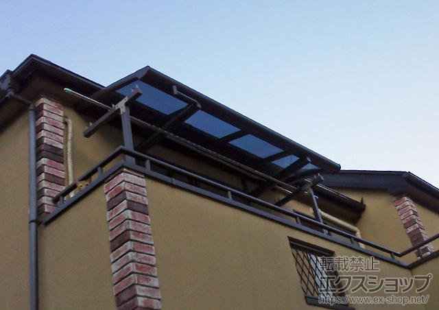 神奈川県川崎市のLIXIL リクシル（トステム）のバルコニー・ベランダ屋根 パワーアルファ L型 ルーフタイプ 単体 積雪〜30cm対応 施工例