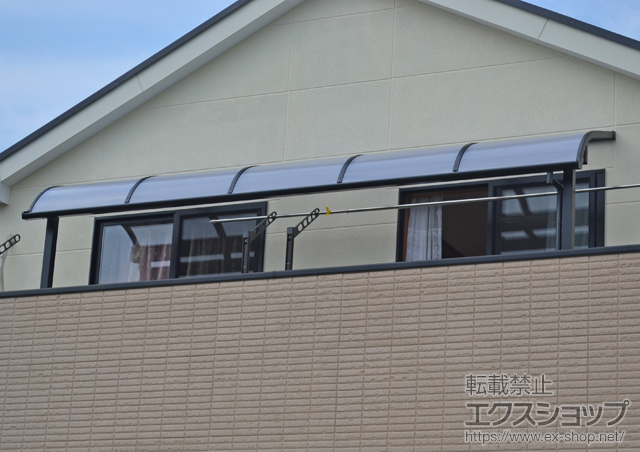 愛知県清須市のLIXIL リクシル（トステム）のバルコニー・ベランダ屋根 ライザーテラスII R型 屋根タイプ 単体 積雪〜20cm対応 施工例