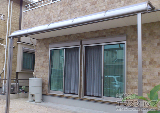 愛知県名古屋市のLIXIL リクシル（トステム）のテラス屋根 ライザーテラスII R型 テラスタイプ 単体 積雪〜20cm対応 施工例