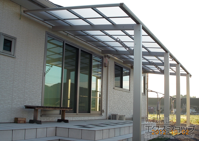 岐阜県関市ののカーポート エフルージュ 縦連棟 積雪〜20cm対応+水平式物干し（カーポート用） 施工例