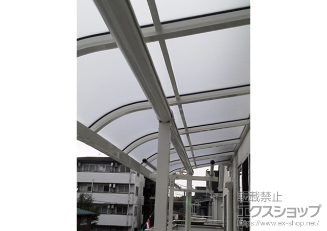 埼玉県入間市ののバルコニー・ベランダ屋根 ヴェクターテラス R型 屋根タイプ 連棟 施工例