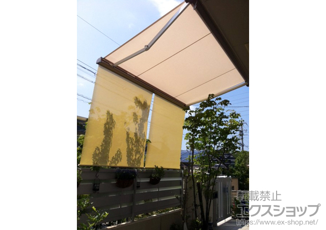 愛知県名古屋市のLIXIL リクシル（トステム）のオーニング・日よけ 彩風CR型 手動式 施工例