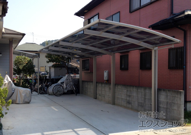 兵庫県揖保郡太子町ののカーポート レイナポート 縦連棟 積雪〜20ｃｍ対応 施工例