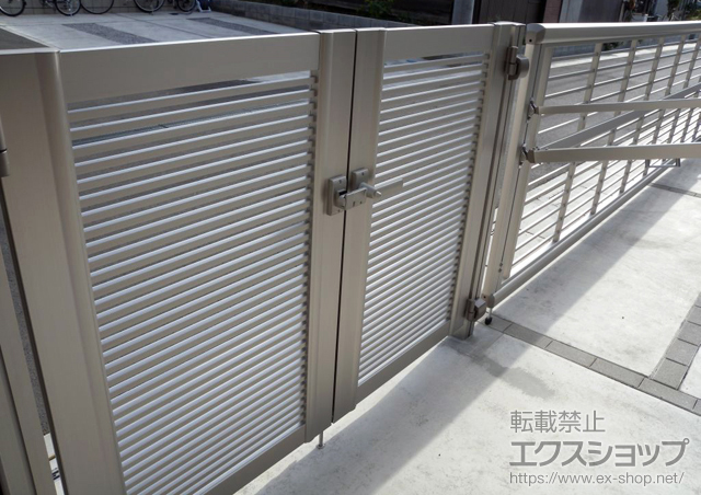 埼玉県埼玉県のの門扉 エクスライン門扉1型 両開き 門柱使用 施工例