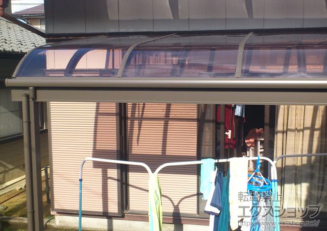 福井県あわら市のLIXIL リクシル（トステム）のテラス屋根 ライザーテラスII R型 3000 テラスタイプ 単体 積雪〜100cm対応 施工例