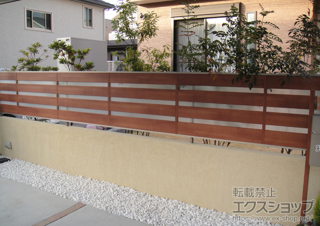 愛知県春日井市ののフェンス・柵 ライフモダンII YP型フェンス 複合色 フリーポールタイプ 施工例