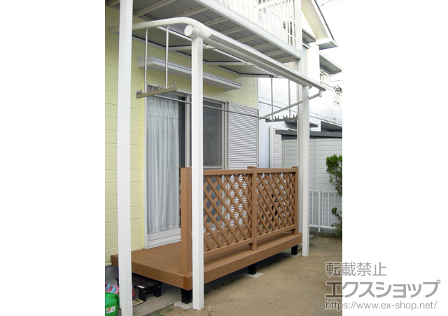 愛知県半田市ののテラス屋根 ヴェクターテラス R型 テラスタイプ 単体 積雪〜20cm対応+吊り下げ式物干し 2本入 標準 施工例