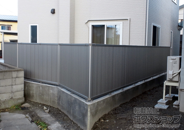 青森県弘前市ののフェンス・柵 エクスラインフェンス6型 自由柱タイプ 施工例