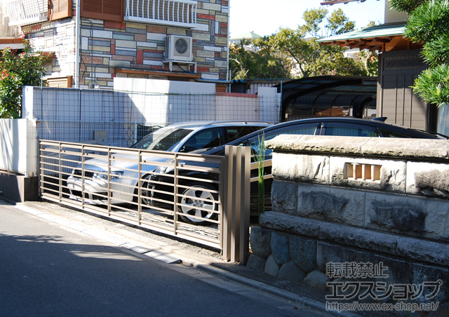 神奈川県相模原市ののカーゲート ワイドオーバードアS1型 電動式 施工例