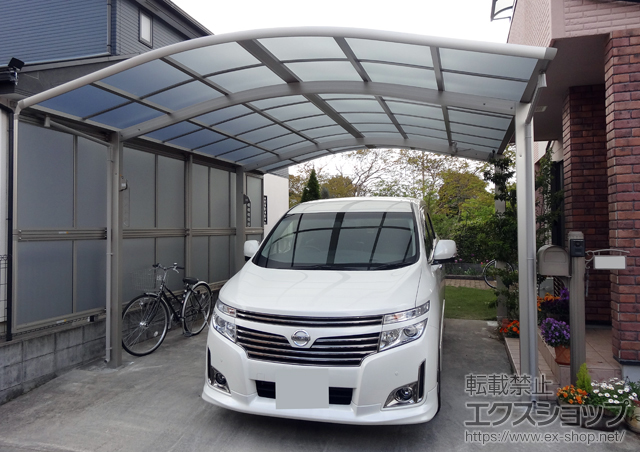 東京都西多摩郡日の出町ののカーポート レイナツインポートグラン　積雪〜20cm対応+レイナツインポートグラン用　サイドパネル+水平式物干し 施工例