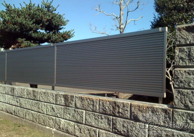 茨城県稲敷市ののフェンス・柵 シャレオＲ5型フェンス フリーポールタイプ 施工例