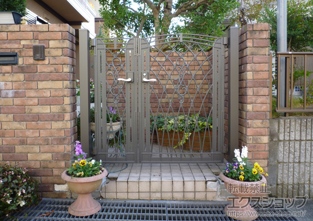 滋賀県大津市のの キャスティナC型 両開き 親子仕様 施工例