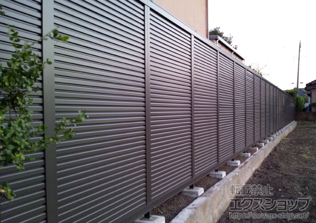 埼玉県三郷市ののフェンス・柵 ハイスクリーンフェンスA型 フリーポールタイプ 施工例