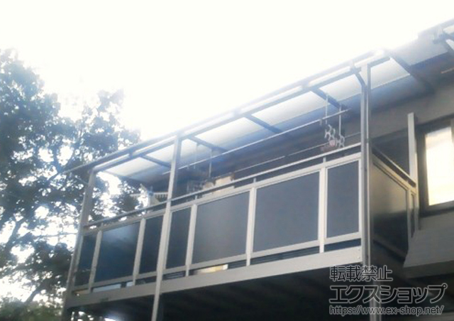 千葉県千葉市のLIXIL リクシル（トステム）のバルコニー・ベランダ屋根 ライザーテラスII R型 屋根タイプ 連棟 積雪〜20?対応 施工例