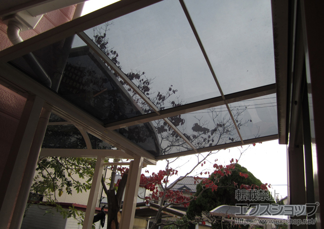 愛知県名古屋市のLIXIL リクシル（トステム）のテラス屋根 ライザーテラスII R型 テラスタイプ 単体 積雪〜20cm対応 施工例