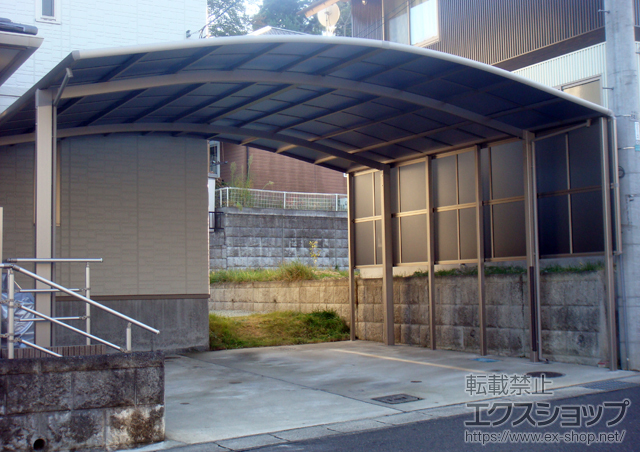 宮城県仙台市のLIXIL リクシル（トステム）のカーポート カーブポートシグマIII ワイド 積雪〜30cm対応+サイドパネル 2段 H800+H800 57用+柱ガード　1本+屋根材ホルダー　2セット 施工例