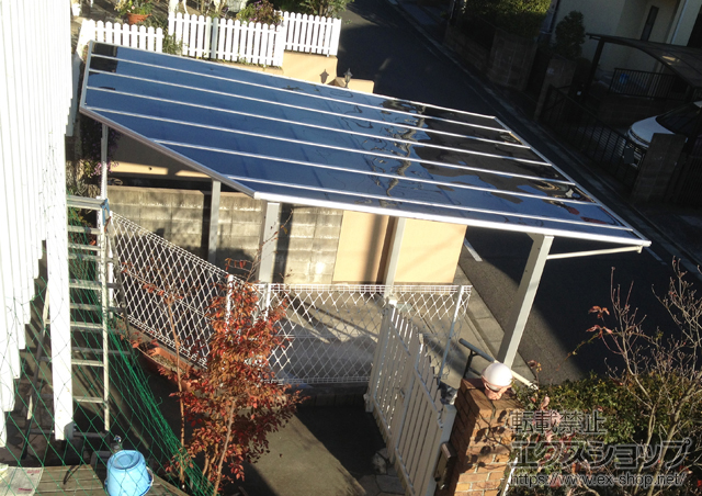 東京都八王子市ののカーポート エフルージュ ツイン 積雪〜20cm対応+斜め切詰め用後枠 施工例