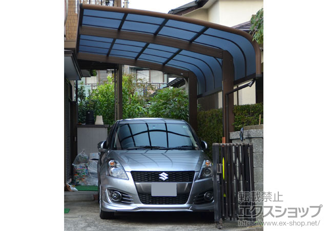 神奈川県横浜市神奈川区のLIXIL リクシル（トステム）のカーポート レイナキャップポート 積雪〜20cm対応 施工例