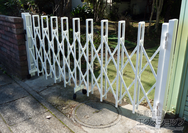 神奈川県小田原市ののカーゲート トリップゲート PB型 ノンレール 片開き 施工例