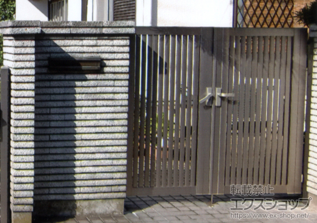 神奈川県川崎市のの門扉 シャレオR4型 両開き 柱使用 施工例