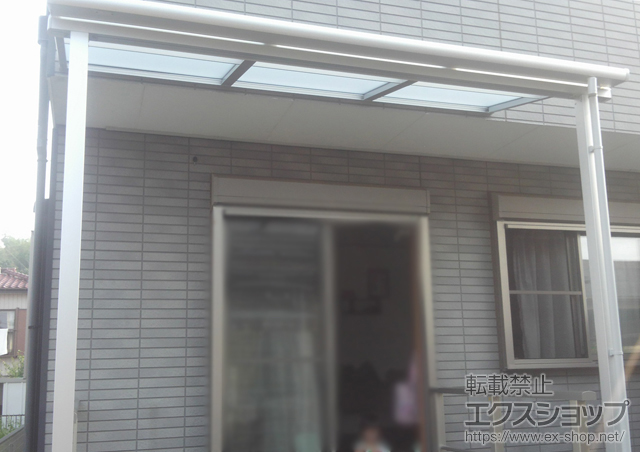 千葉県柏市のLIXIL リクシル（トステム）のテラス屋根 ライザーテラスII F型 テラスタイプ 単体 積雪〜20cm対応 施工例