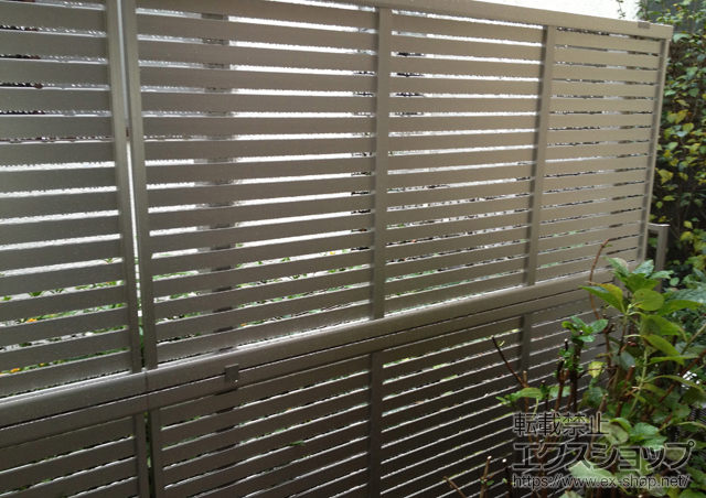 東京都世田谷区ののフェンス・柵 エクスラインフェンス5型 多段柱施工 施工例