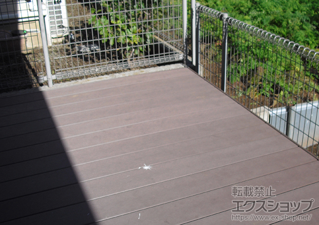 神奈川県川崎市のLIXIL リクシル（トステム）のウッドデッキ リコステージII 連棟 施工例